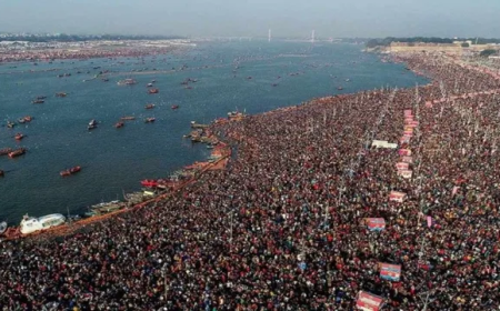 3.50 करोड़ से अधिक सनातनी भक्तों और संतों ने आज प्रयागराज के संगम में पहला पवित्र "अमृत स्नान" कर आस्था की डुबकी लगाई।